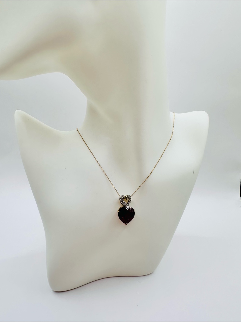 10K Yellow Gold Red Heart Gemstone Pendant Necklace 18" 4.25g